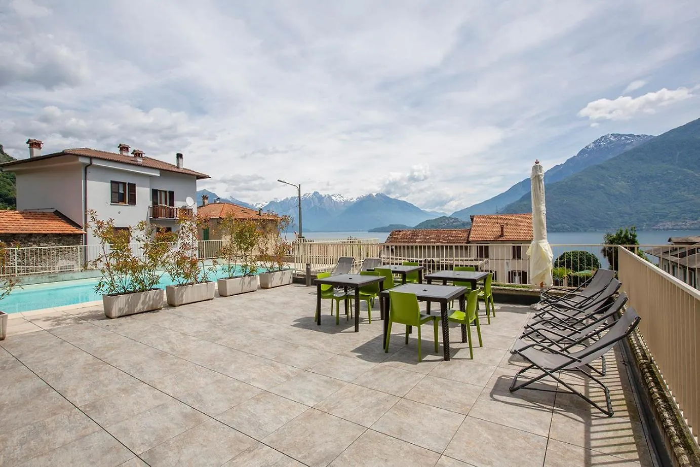 Appartement Larius Apartment-Residence With Pool On Lake Como Musso Italië